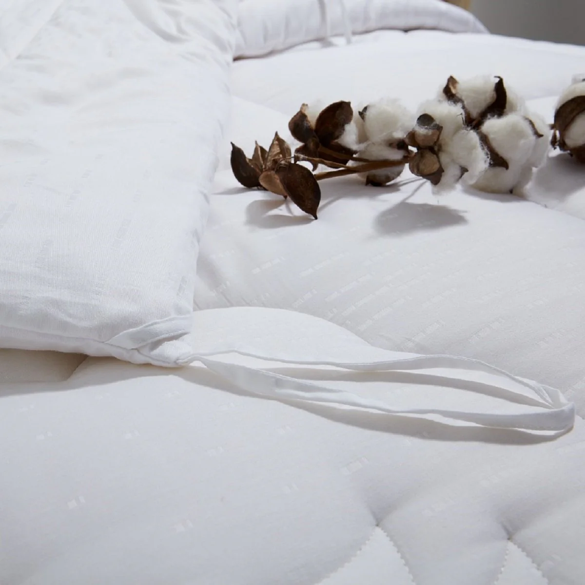 100% Cotton Filled Warm Duvet Insert - Image 4