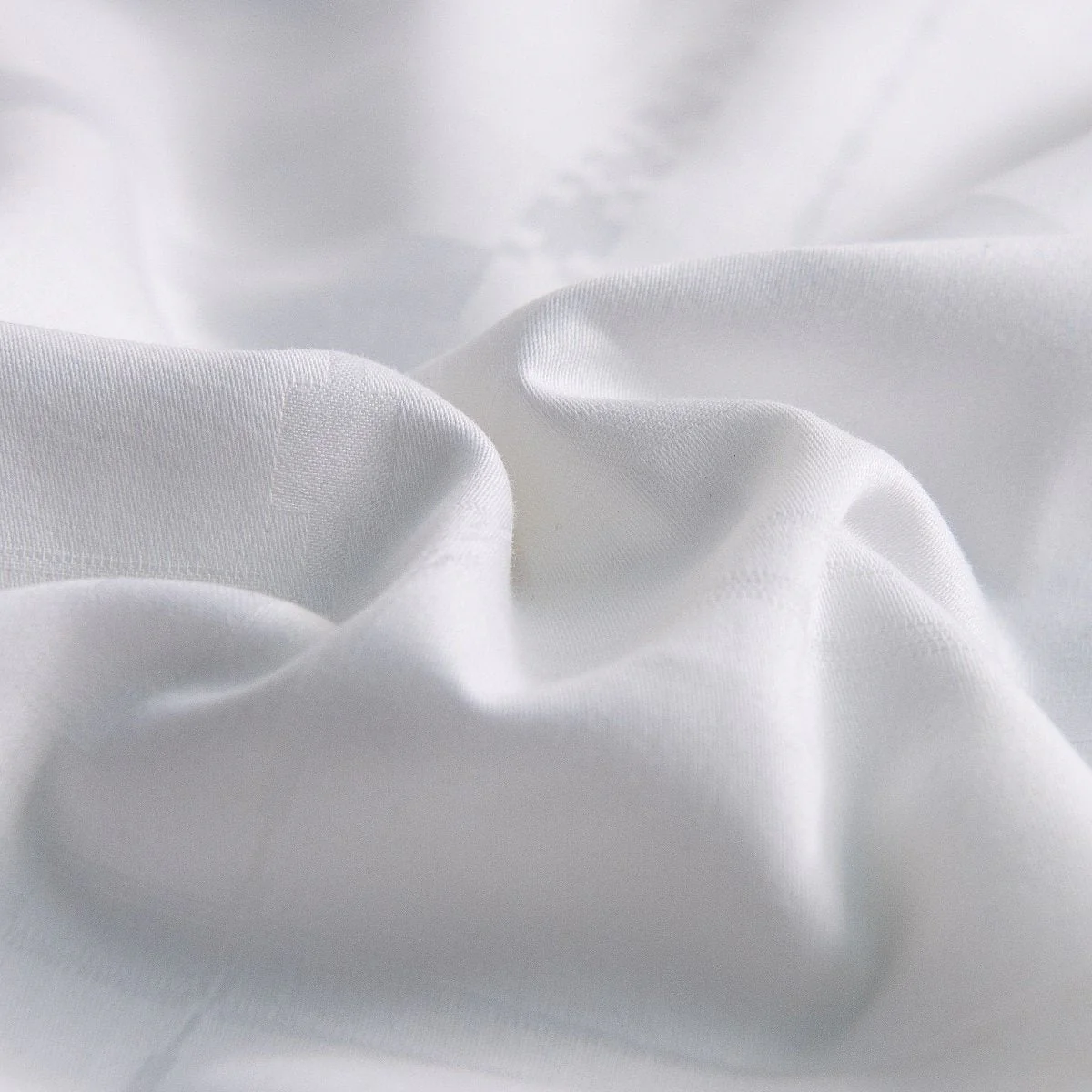 200 x 230 size Tussah Silk All Season Duvet Insert - Image 6