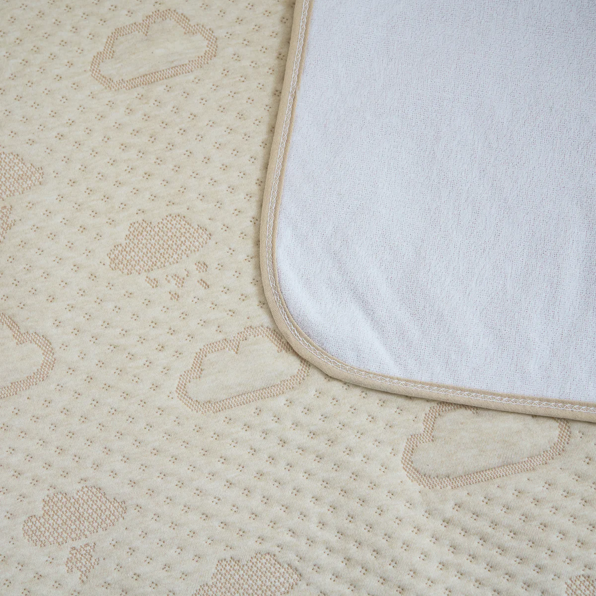 Dream Cloud Cotton Baby Sheet Protector - Image 10
