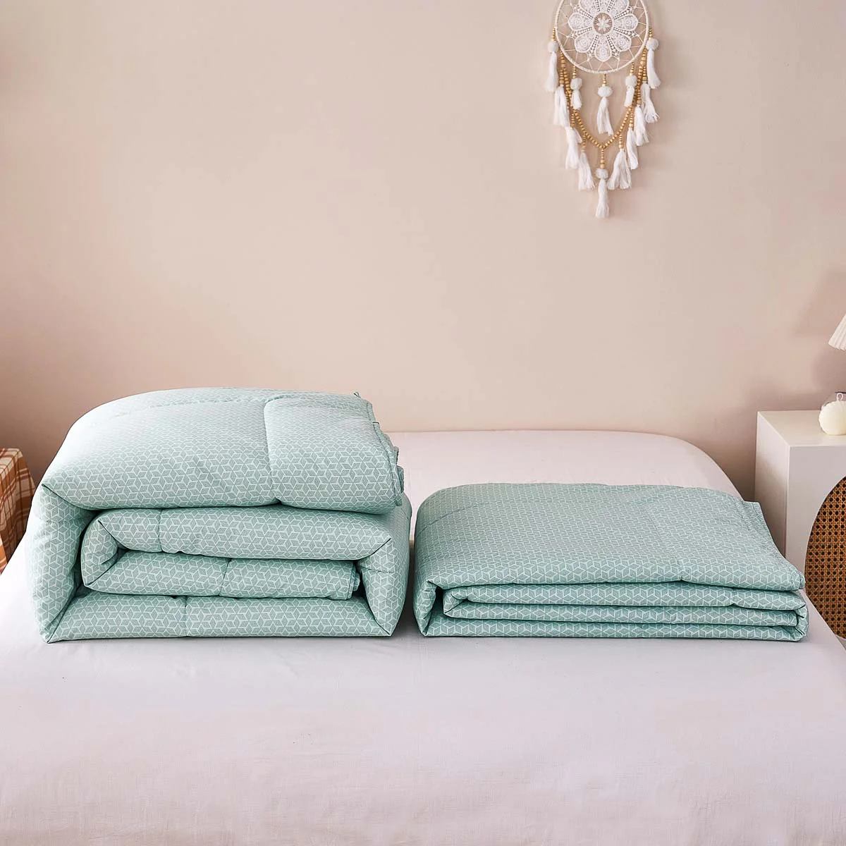 Lambda-Milky Green Pattern Cotton All Season Comforter - Image 9
