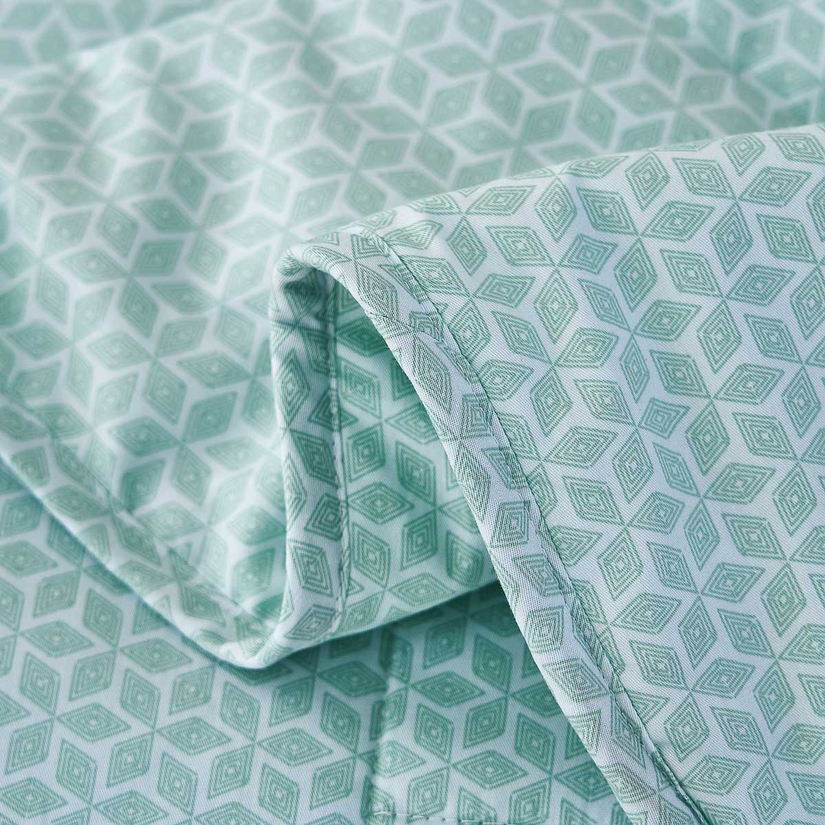 Lambda Milky Green Pattern Cotton Light Comforter - Image 4
