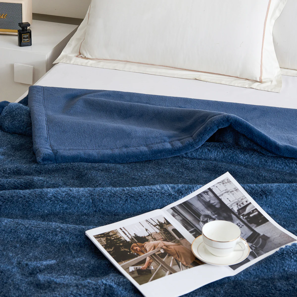 Lanton Luxe Faux Fur Winter Blanket - Image 6
