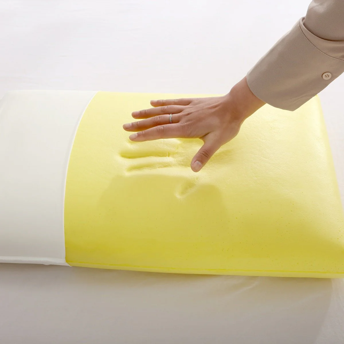 PiloMio® Loft Memory Foam Pillow - Low - Image 5