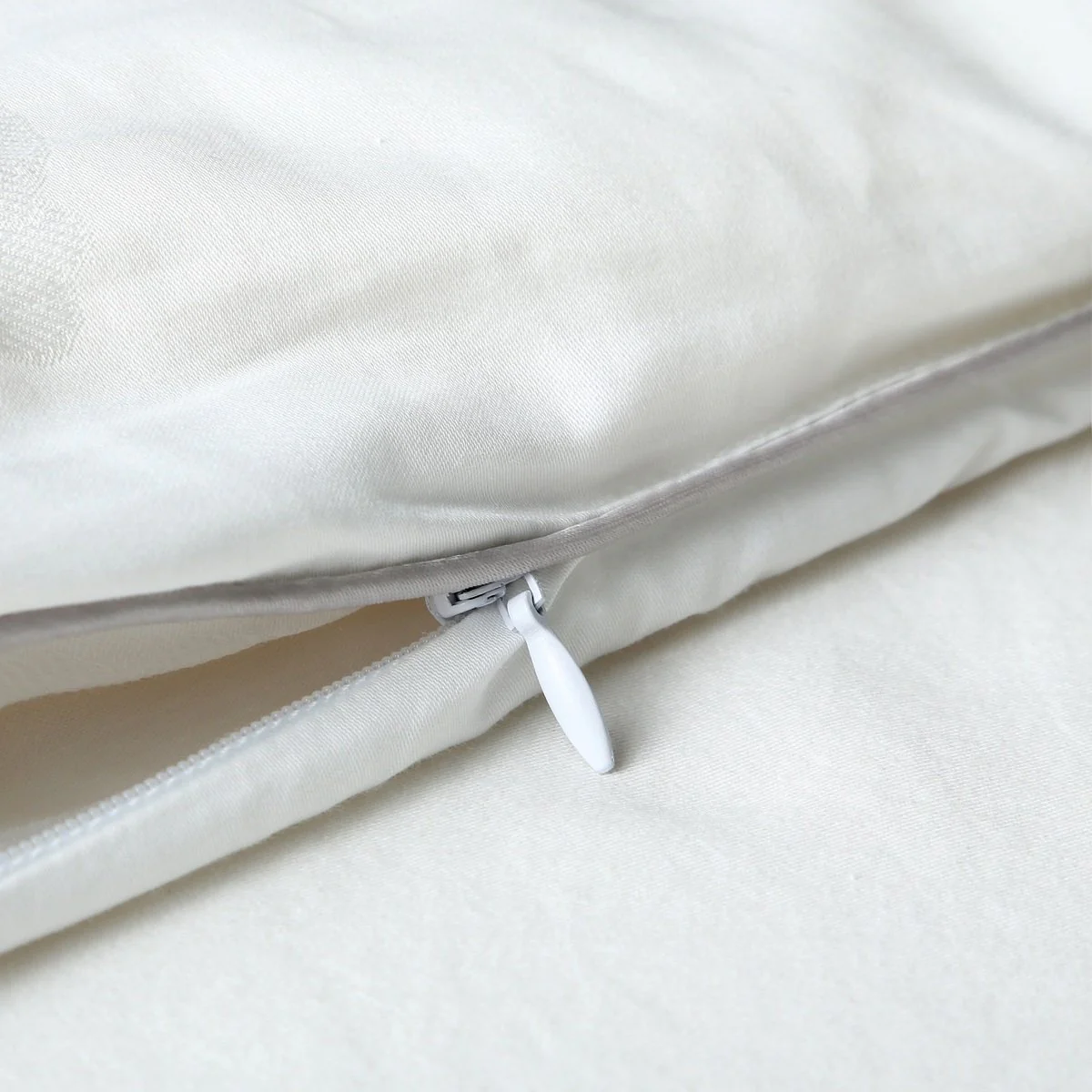Solid White Extra Weight Australian Wool Winter Duvet Insert - Image 6